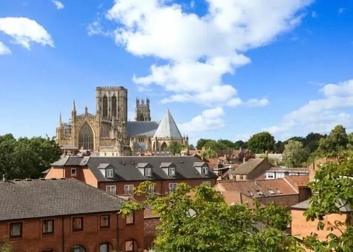 アパート County House Minster View Free Parking New