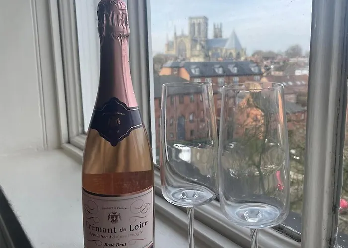 County House Minster View Free Parking New