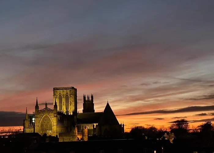 County House Minster View Free Parking New アパート *