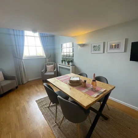 דירה County House Minster View Free Parking New *